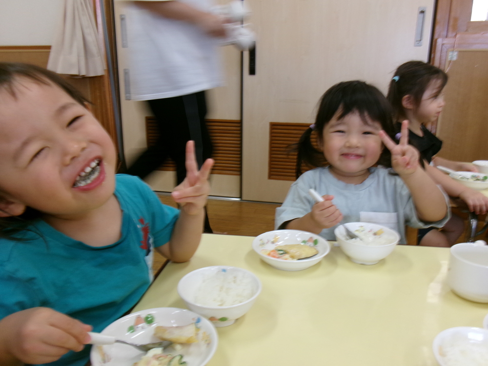 給食