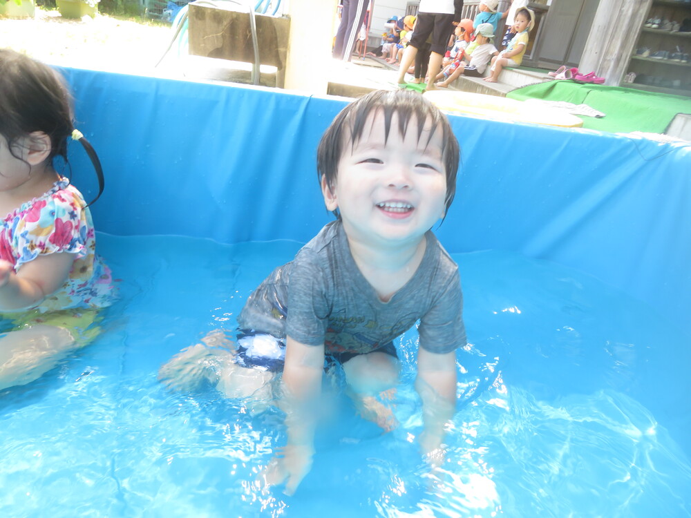 pool (6)