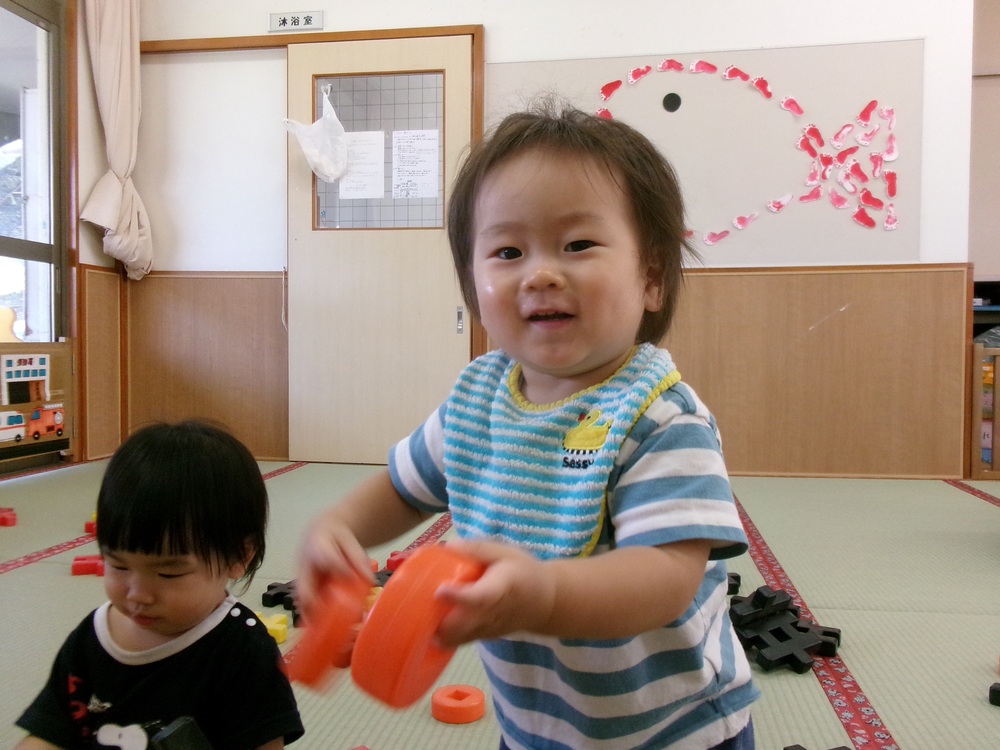 井形ブロック遊びの様子 (1)