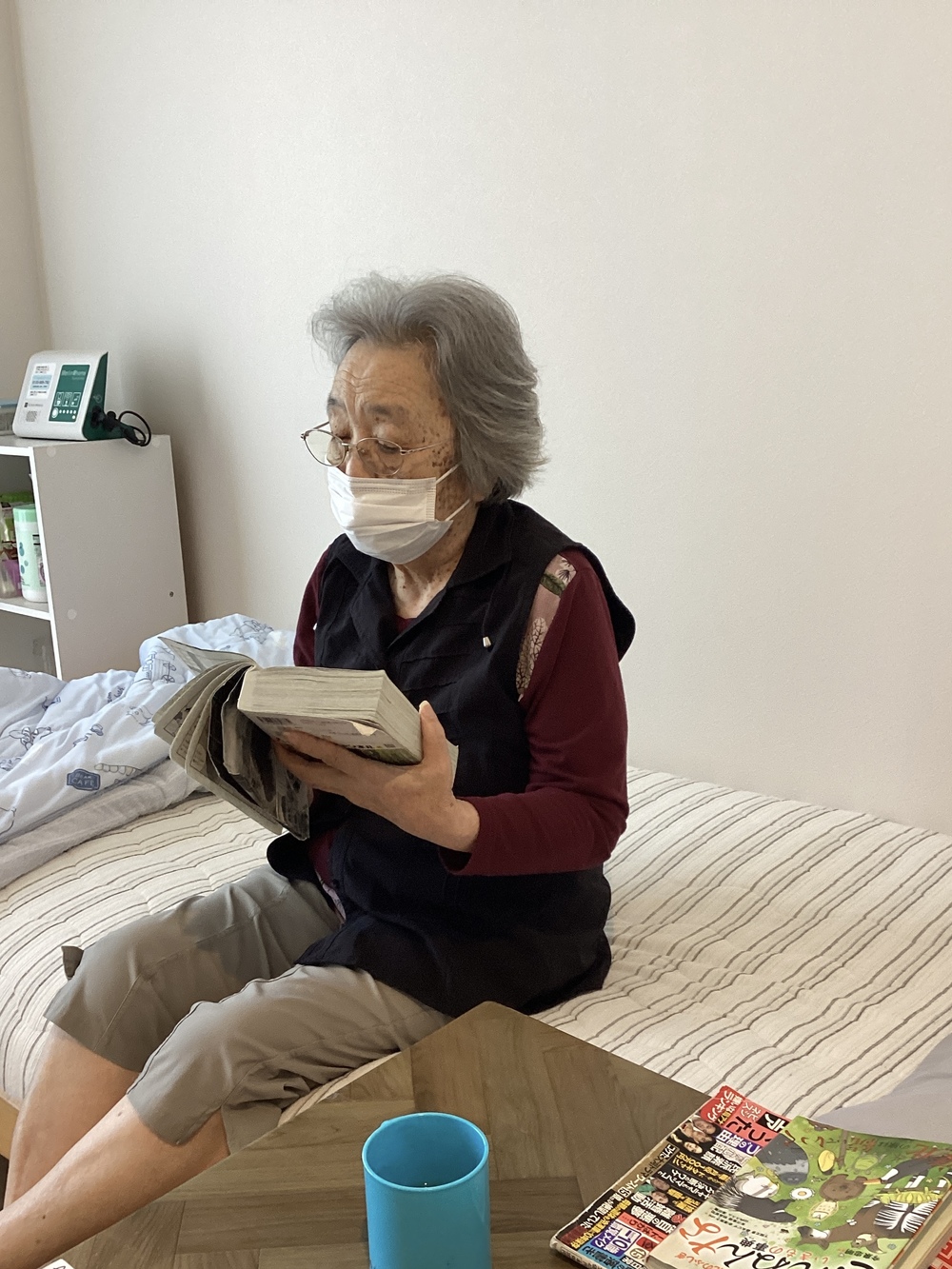 読書をされるOさん