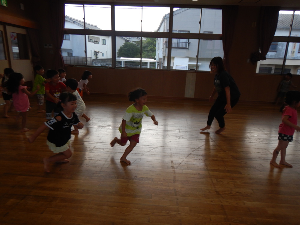 鬼ごっこの様子１