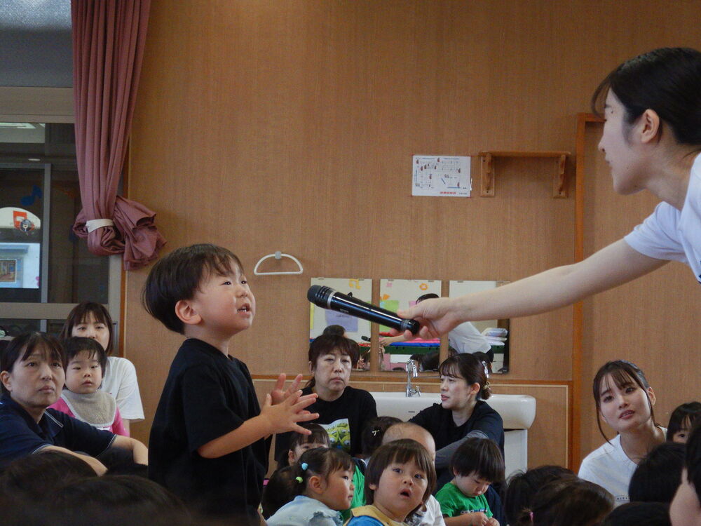 誕生会の様子 (6)