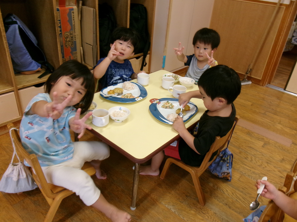 給食の様子