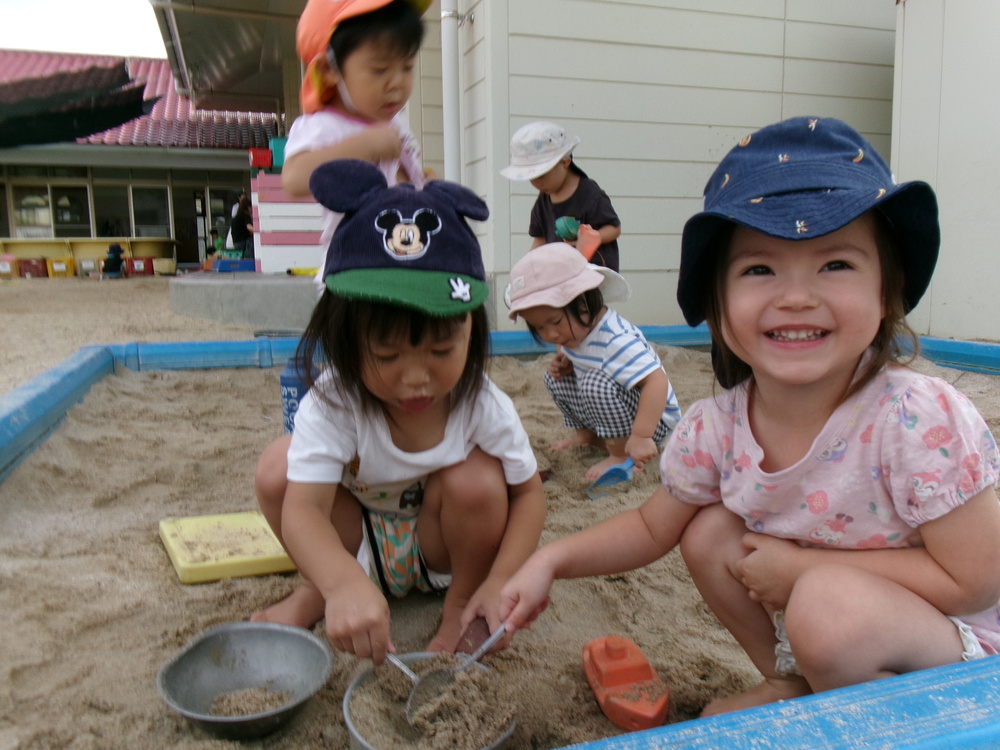 園庭遊びの様子