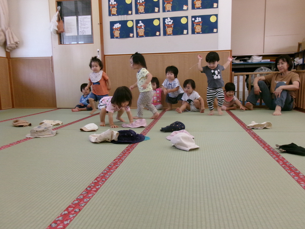 帽子を探す