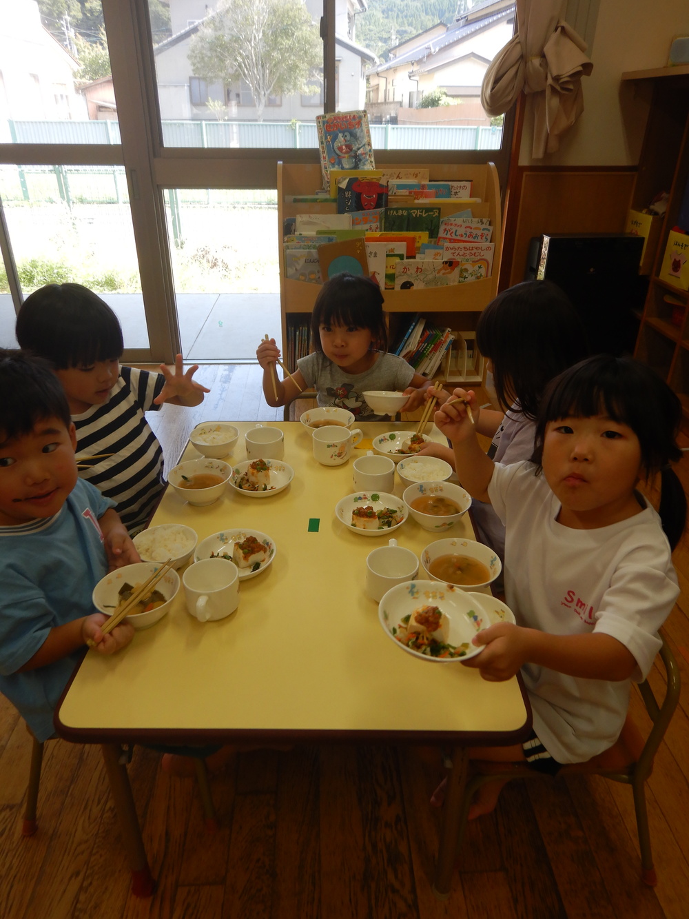 給食の様子