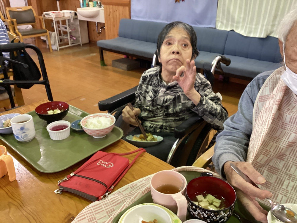 昼食の様子