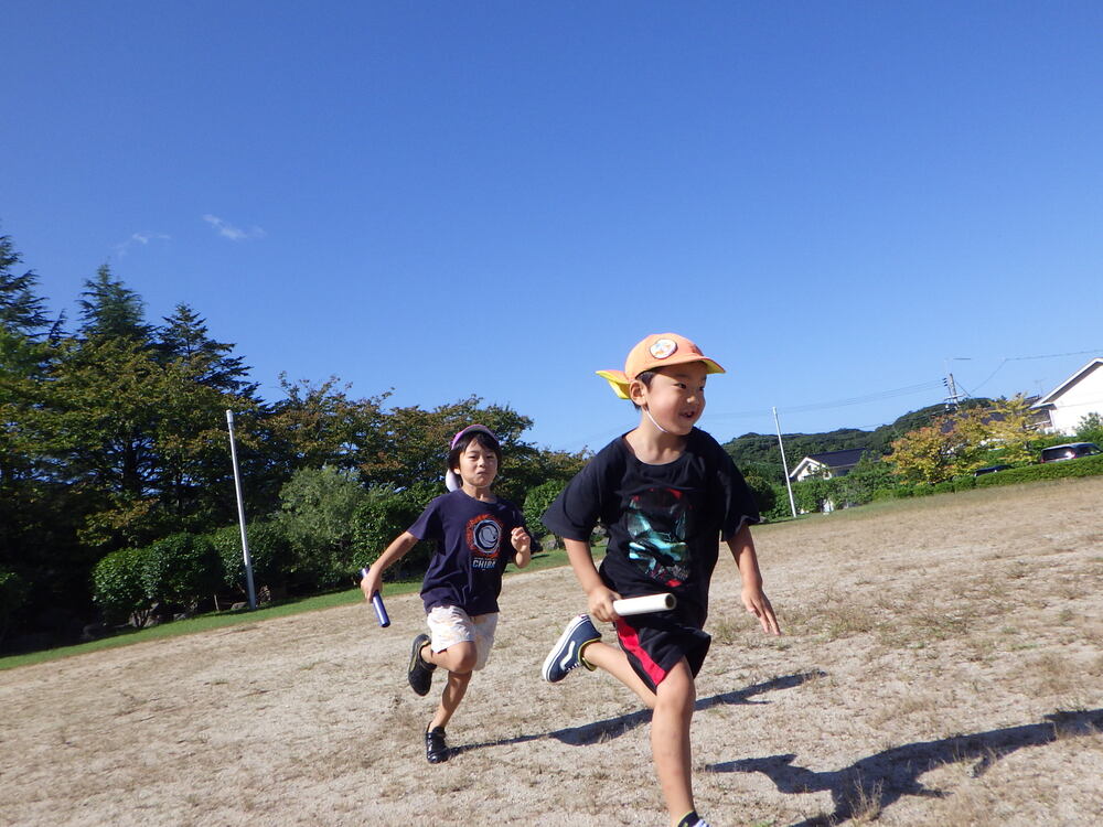 宮崎公園で遊ぶ子ども (4)