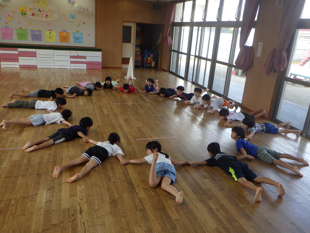 大根抜きを楽しむ様子 (1)