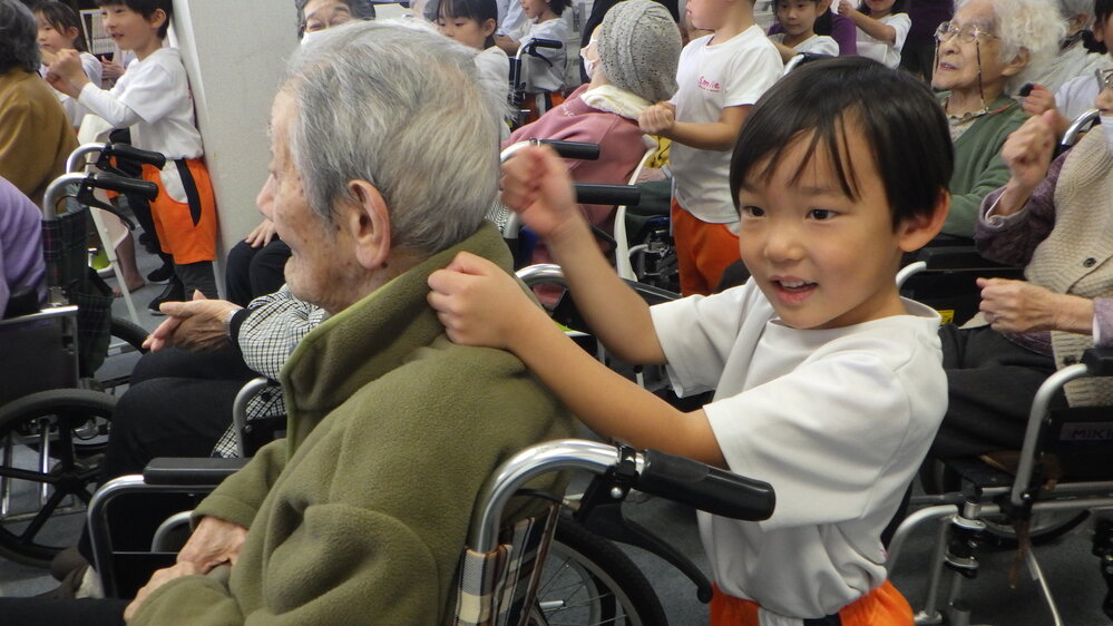 七色館交流の様子 (5)