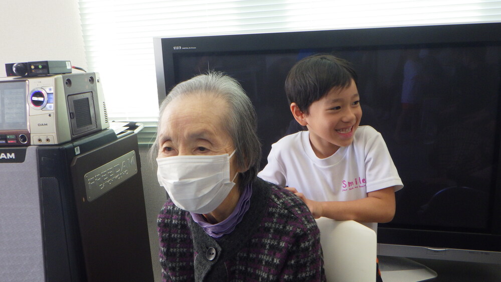 七色館交流の様子 (10)