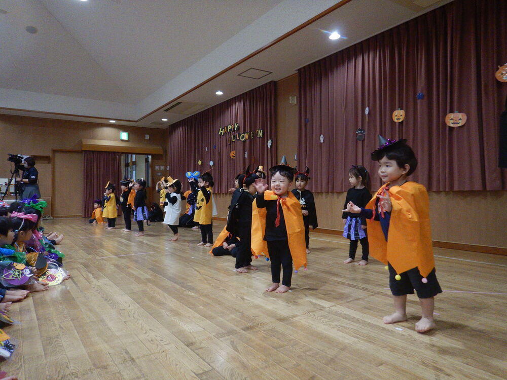 ハロウィン集会の様子 (11)