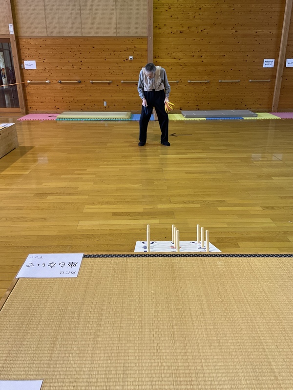 輪投げしています