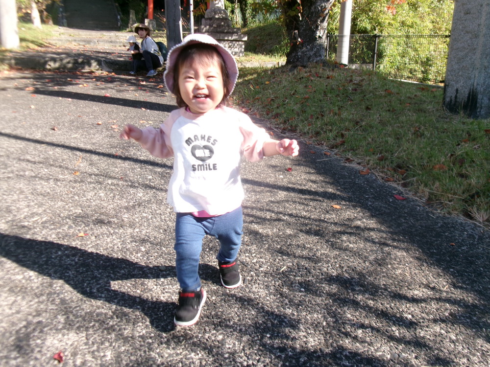 坂道を走っている