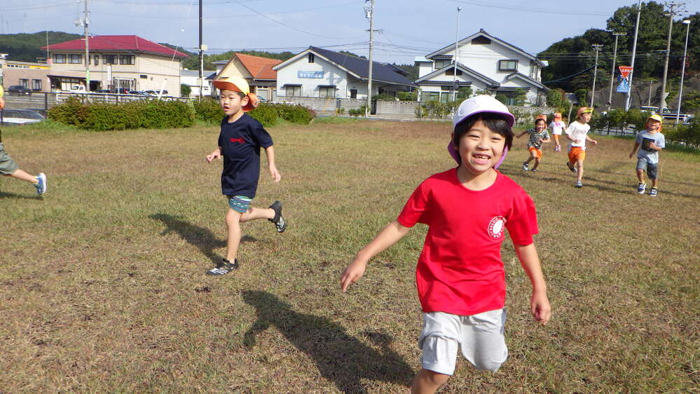 駅北公園で遊ぶ子ども (3)