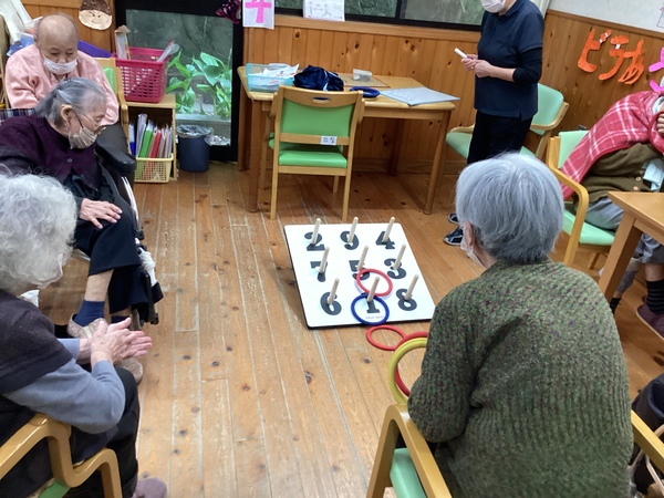 輪投げしています