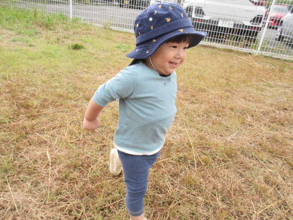 かけっこしている