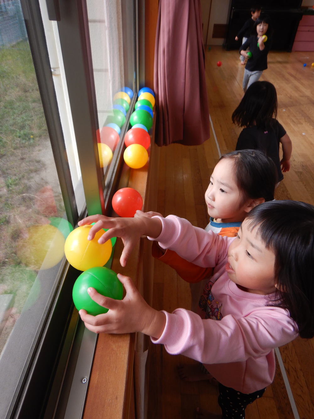 カラーボール遊び (4)