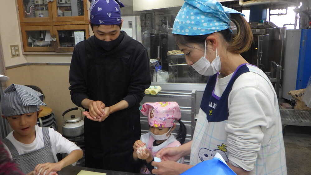 上野屋蒲鉾工場見学 (8)