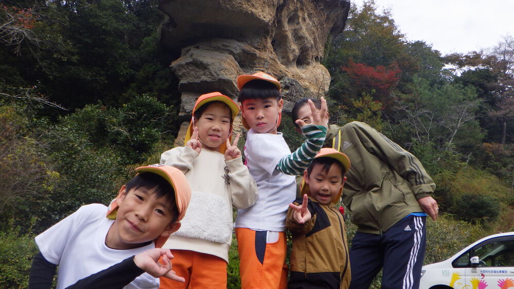 鬼岩見学の様子 (8)