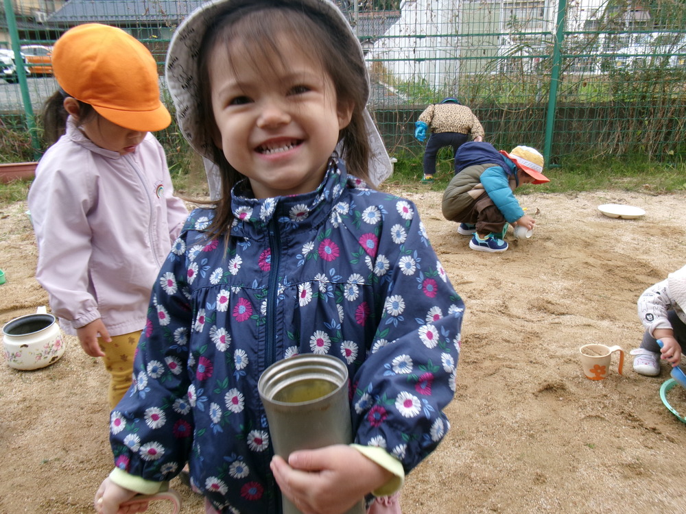 園庭遊びの様子