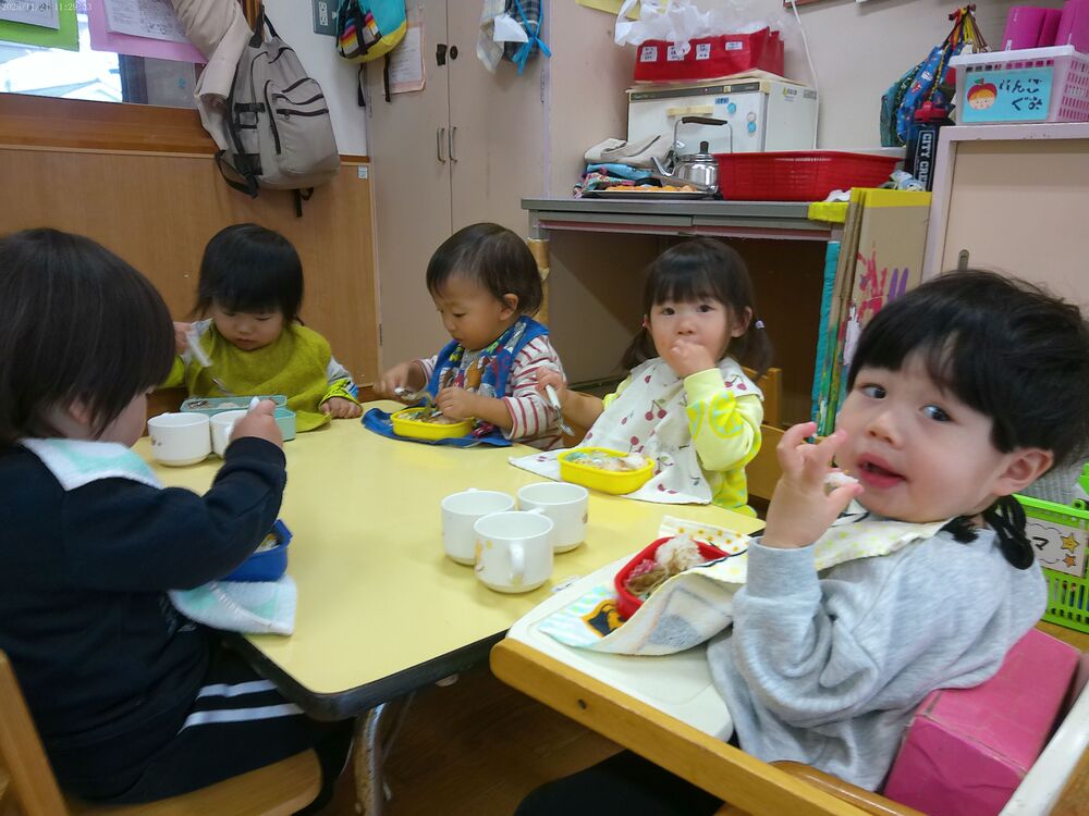 りんごとうさぎ (1)