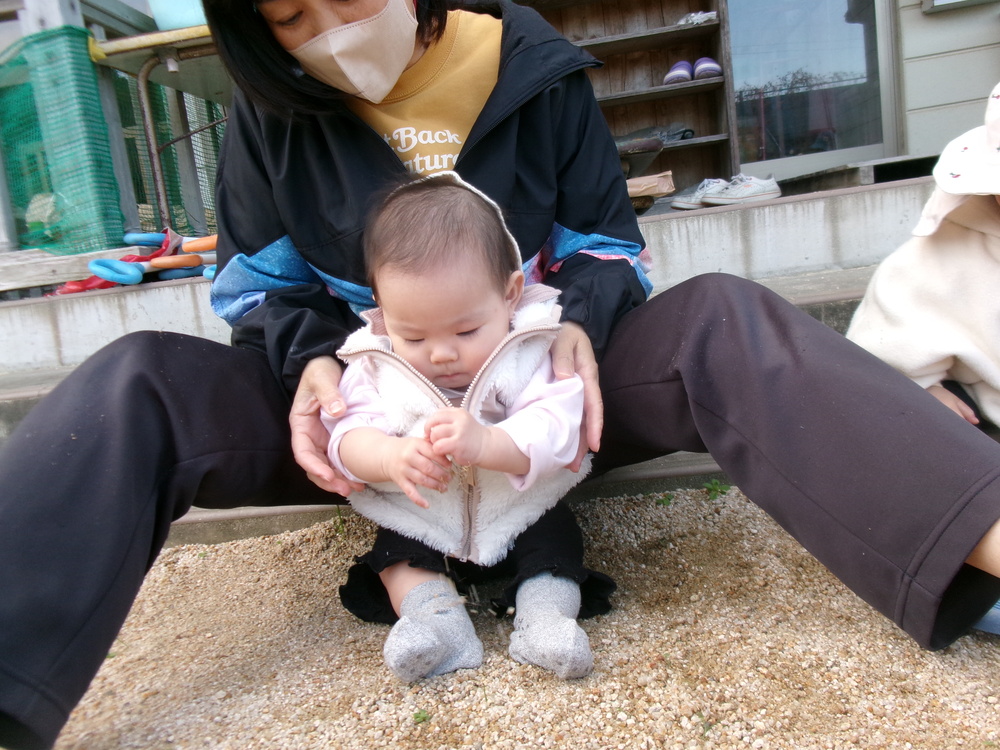 園庭遊びの様子 (3)