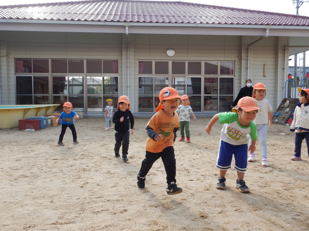 だるまさんがころんだ (3)