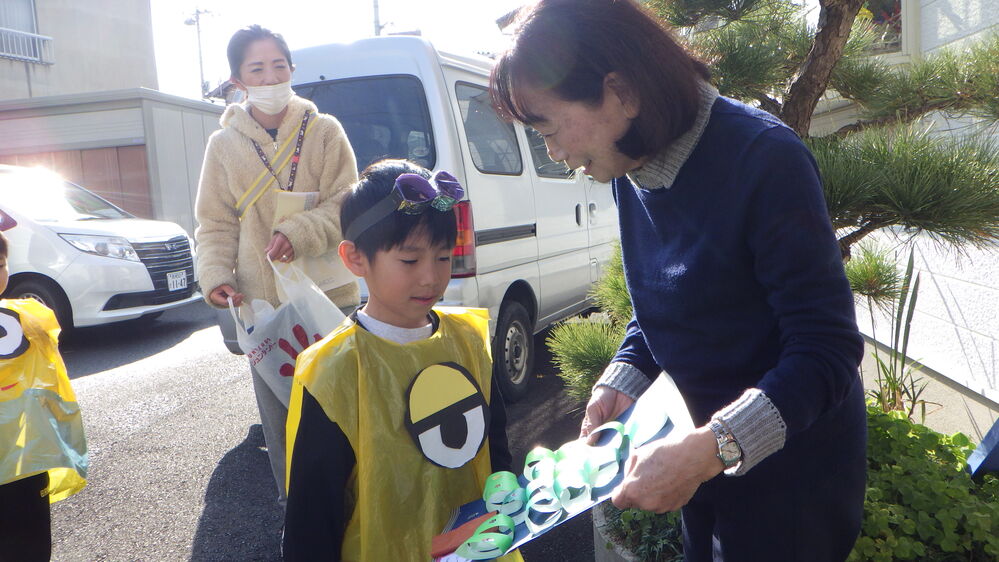 ハロウィンのお礼散歩 (1)