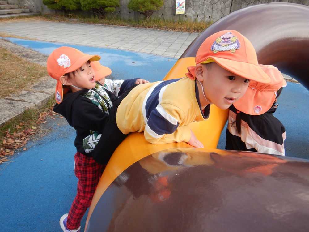あすてらす公園で遊ぶ子ども (4)