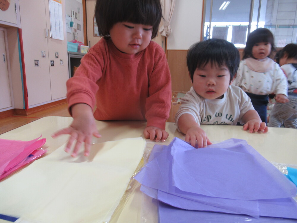 色を選んでいる