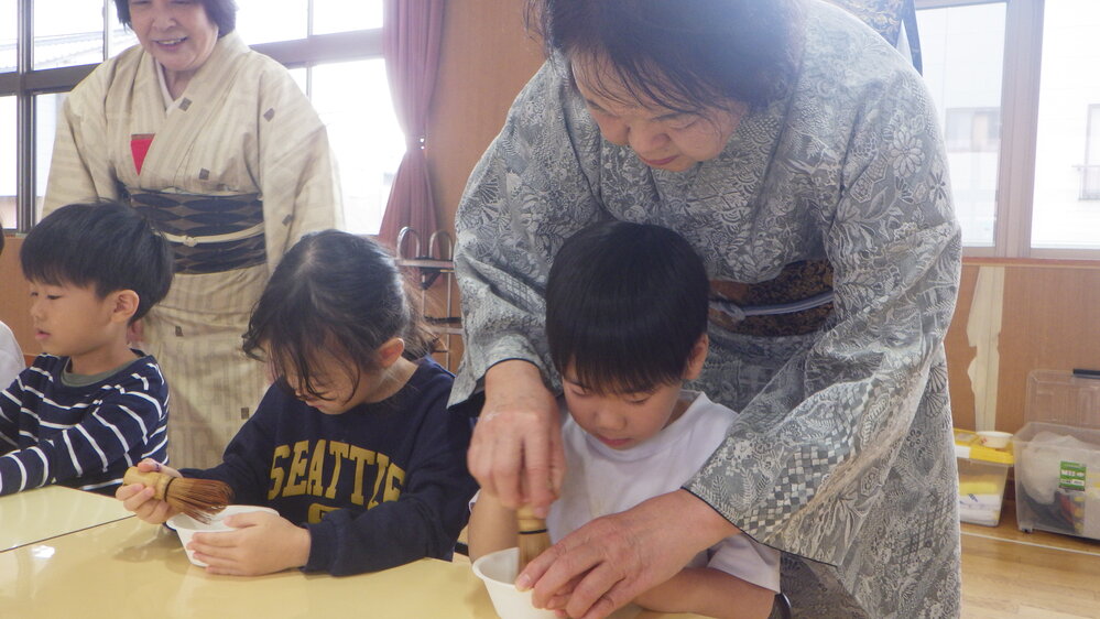 お茶のお稽古の様子1