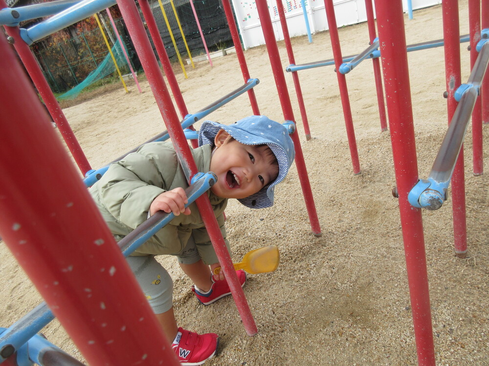 園庭遊びの様子 (5)