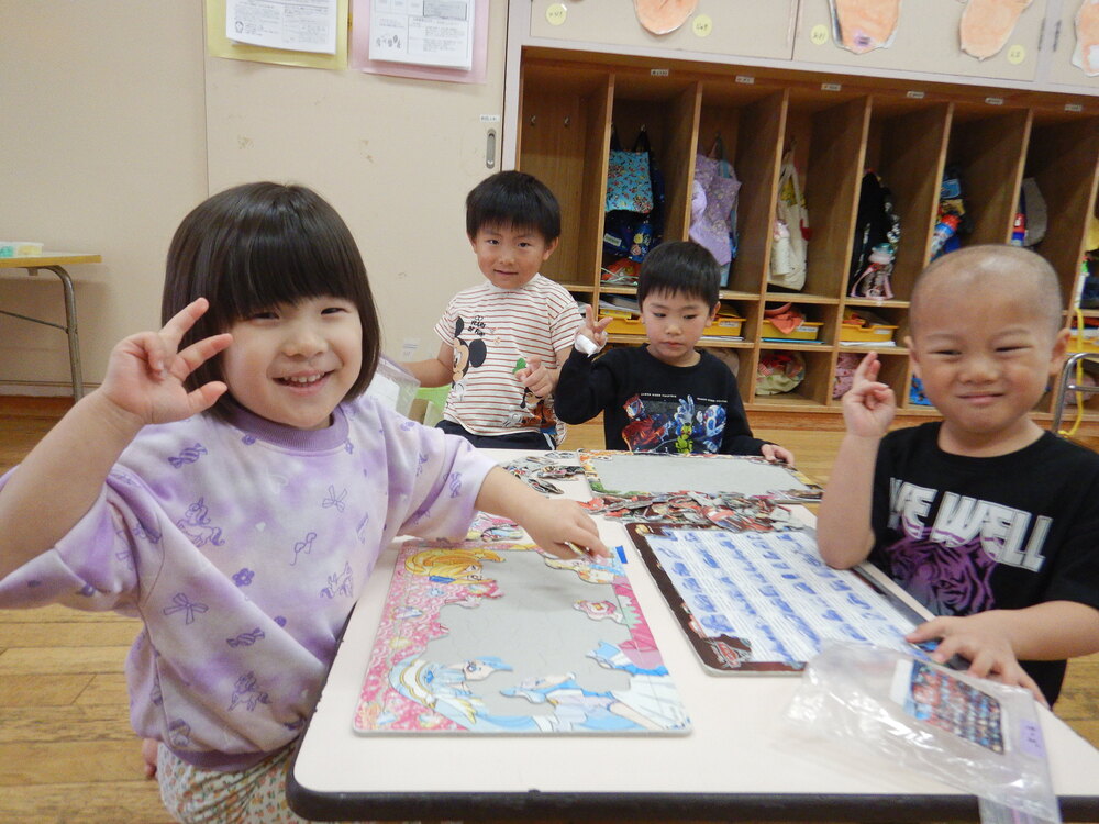 みんなでコーナー遊び (4)