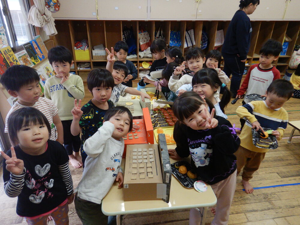 みんなでコーナー遊び (3)