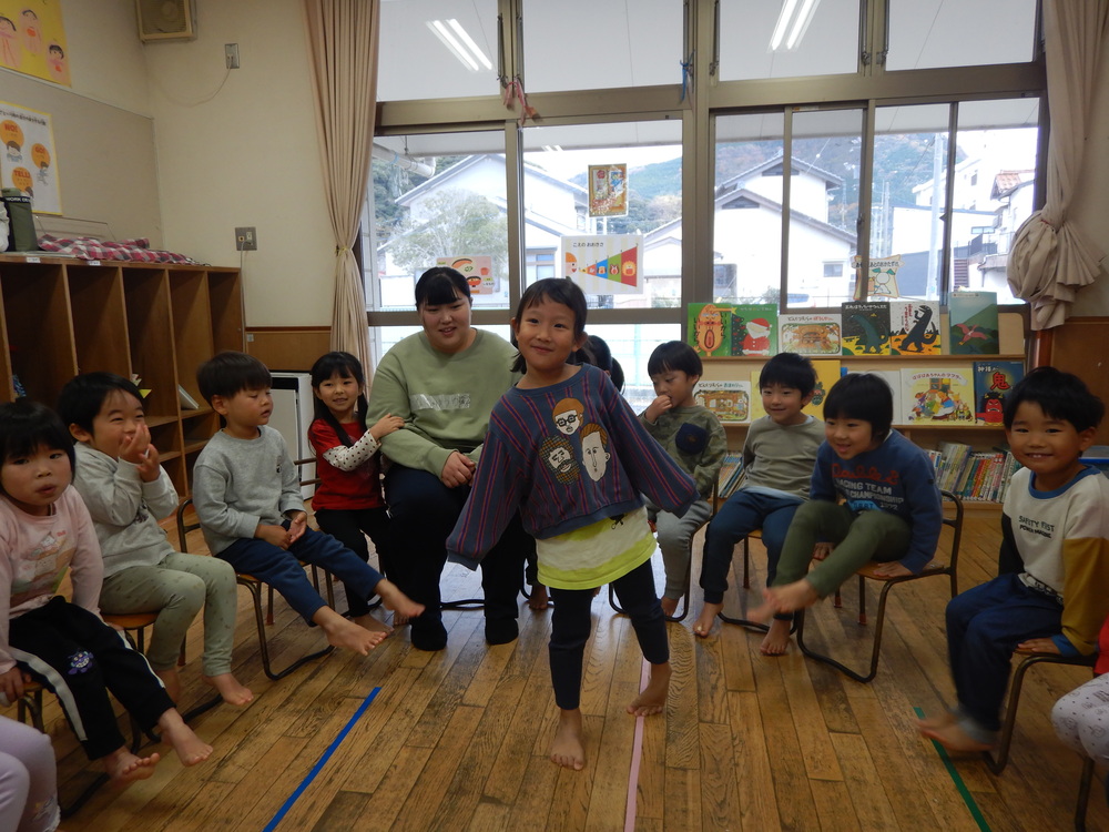 フルーツバスケットをしている様子