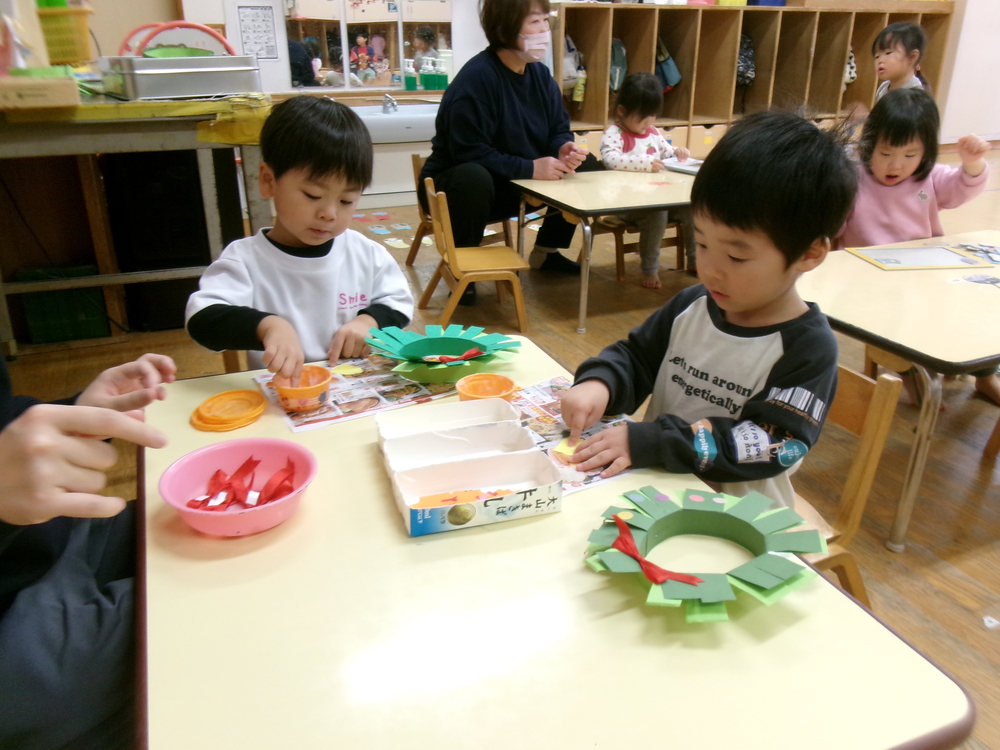 クリスマス製作の様子