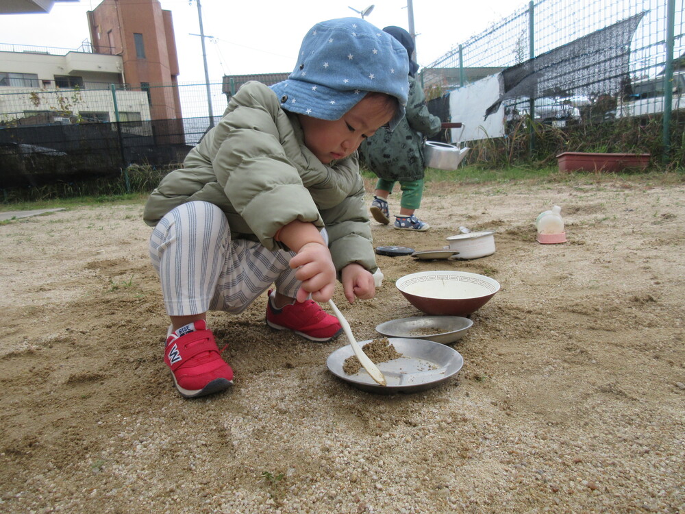 園庭あそび２