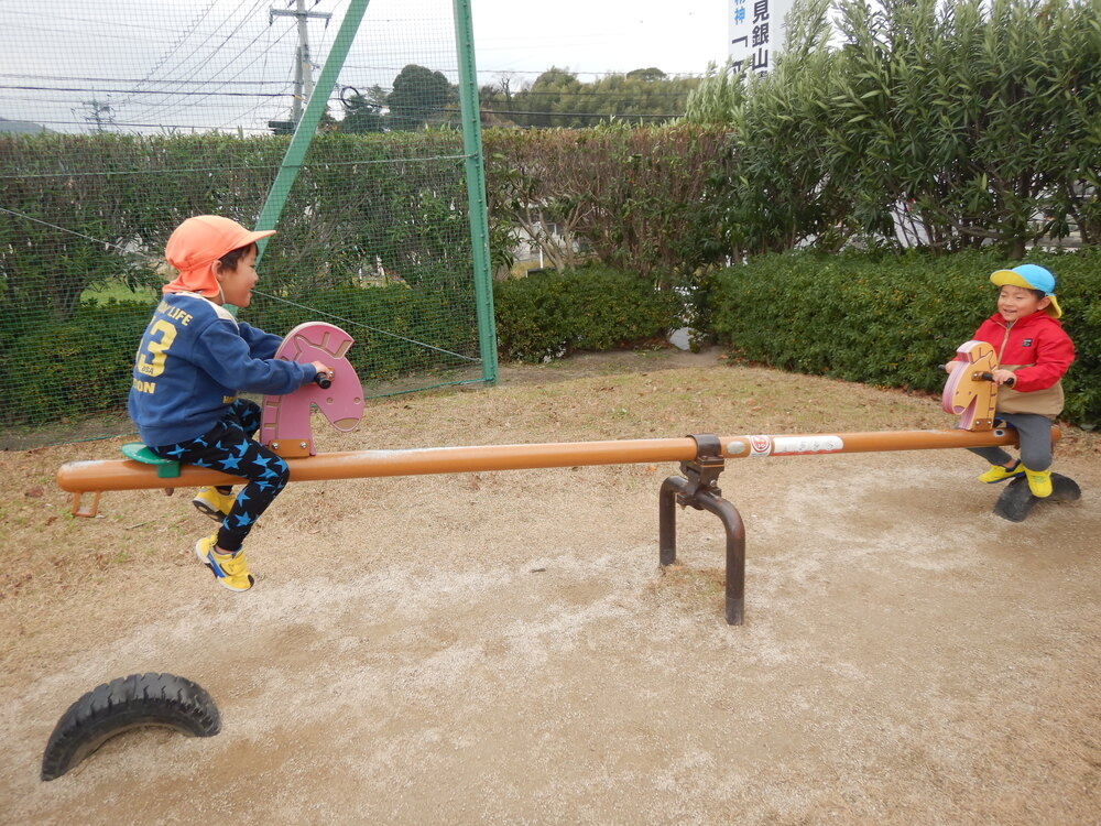 公園で遊ぶ様子３