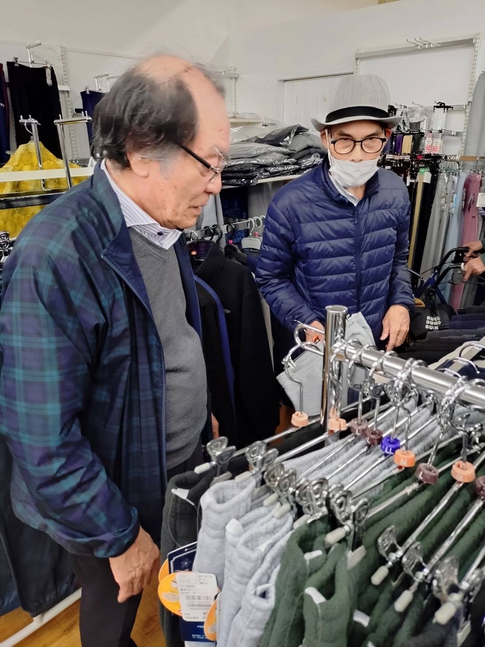 Wさん冬服購入