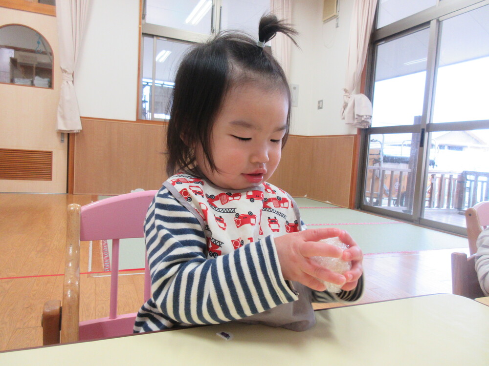 お弁当ごっこの様子