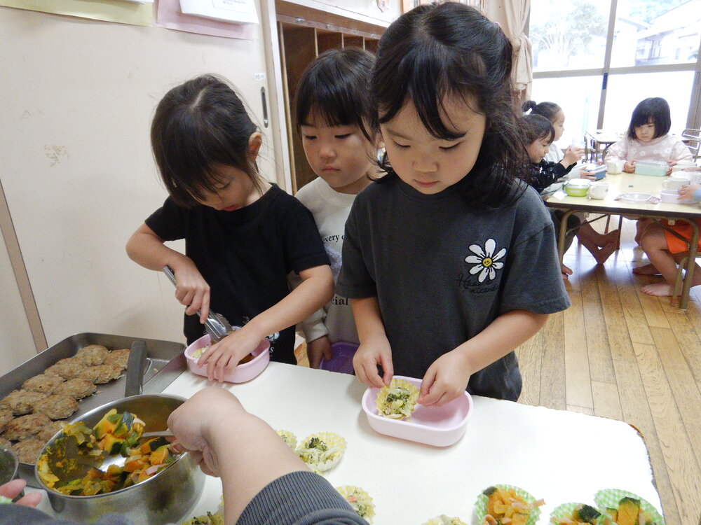 お弁当ごっこ (2)