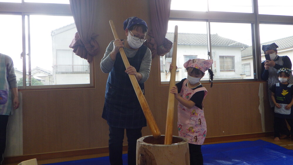 もちつき会の様子 (18)