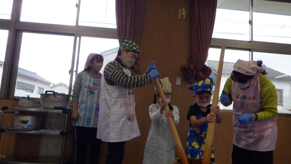 もちつき会の様子 (23)