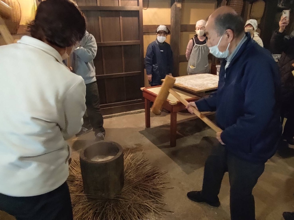 餅つき体験Kさん2