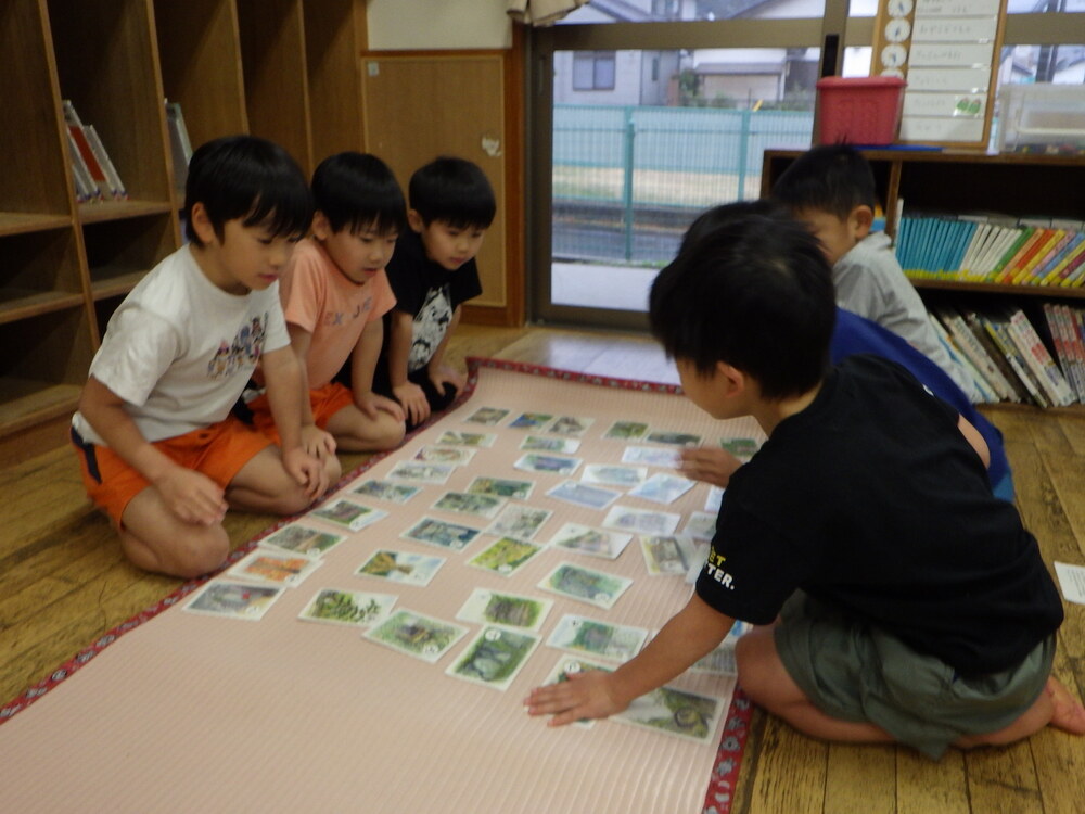 銀山かるたの様子