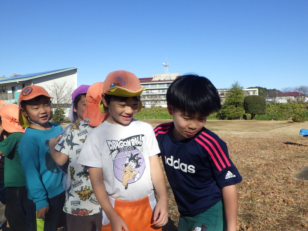 長久児童公園で遊ぶ子ども (5)