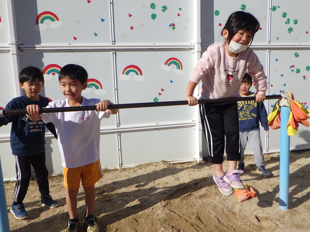 園庭遊びの様子 ７