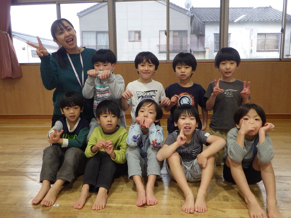 大掃除を頑張る子ども６