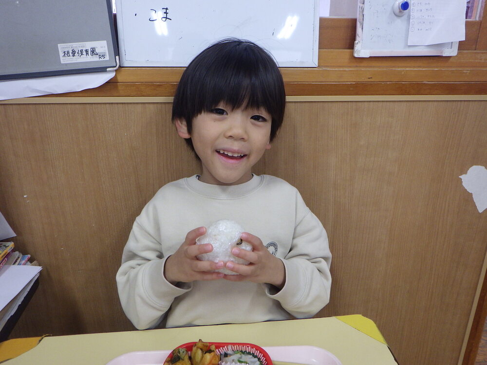 お弁当ごっこの様子